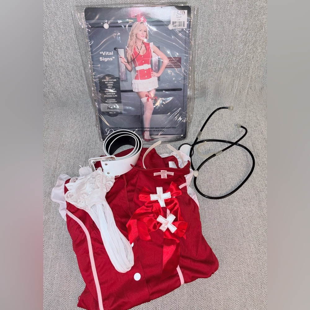 Women’s “Vital signs” Halloween costume